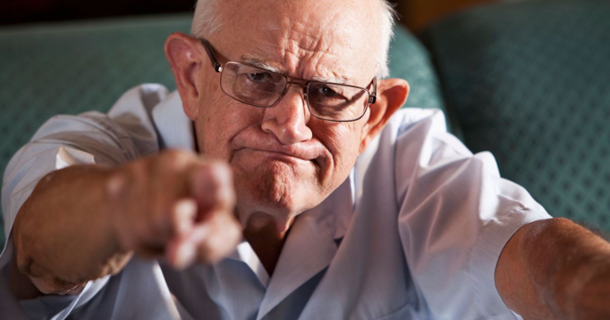 14 Ways of Dealing with Aggressive Behavior in Dementia  DailyCaring ...