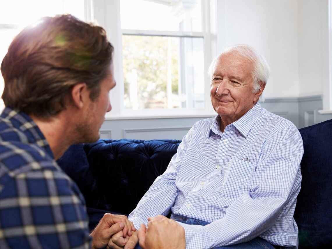 7 Tips for Talking to Seniors With Dementia