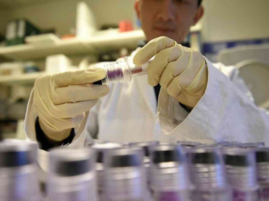 Blood test can detect dementia before symptoms are noticed ...