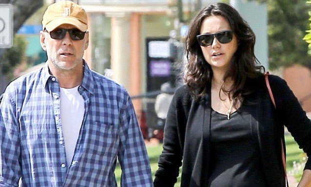 Bruce Willis and pregnant wife Emma Heming mark fifth ...