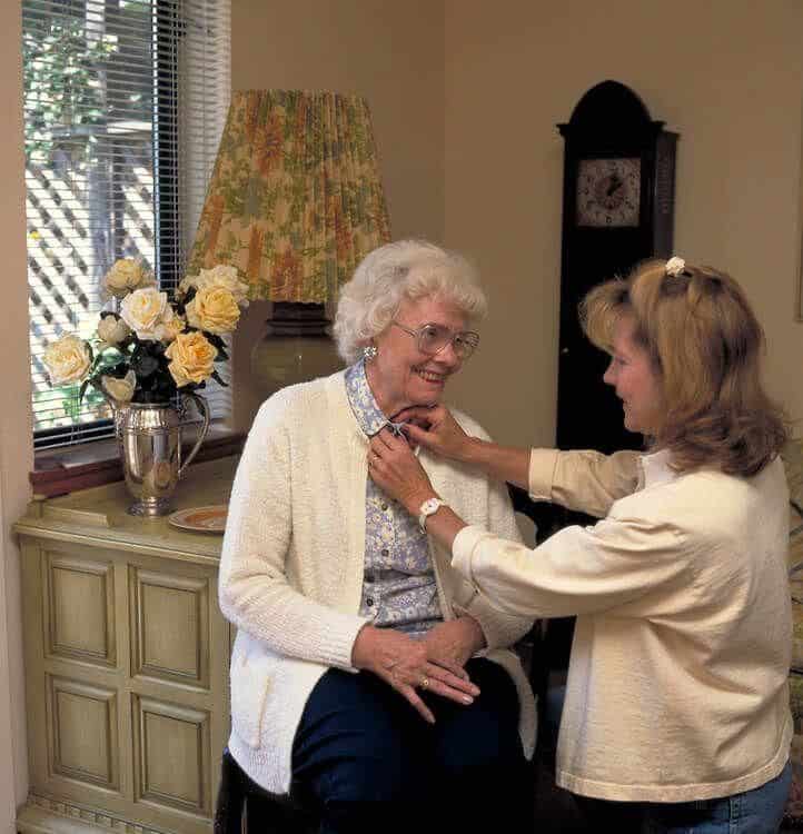 Dementia Caregiving Tips on Grooming and Dressing #dementiacaregivers # ...
