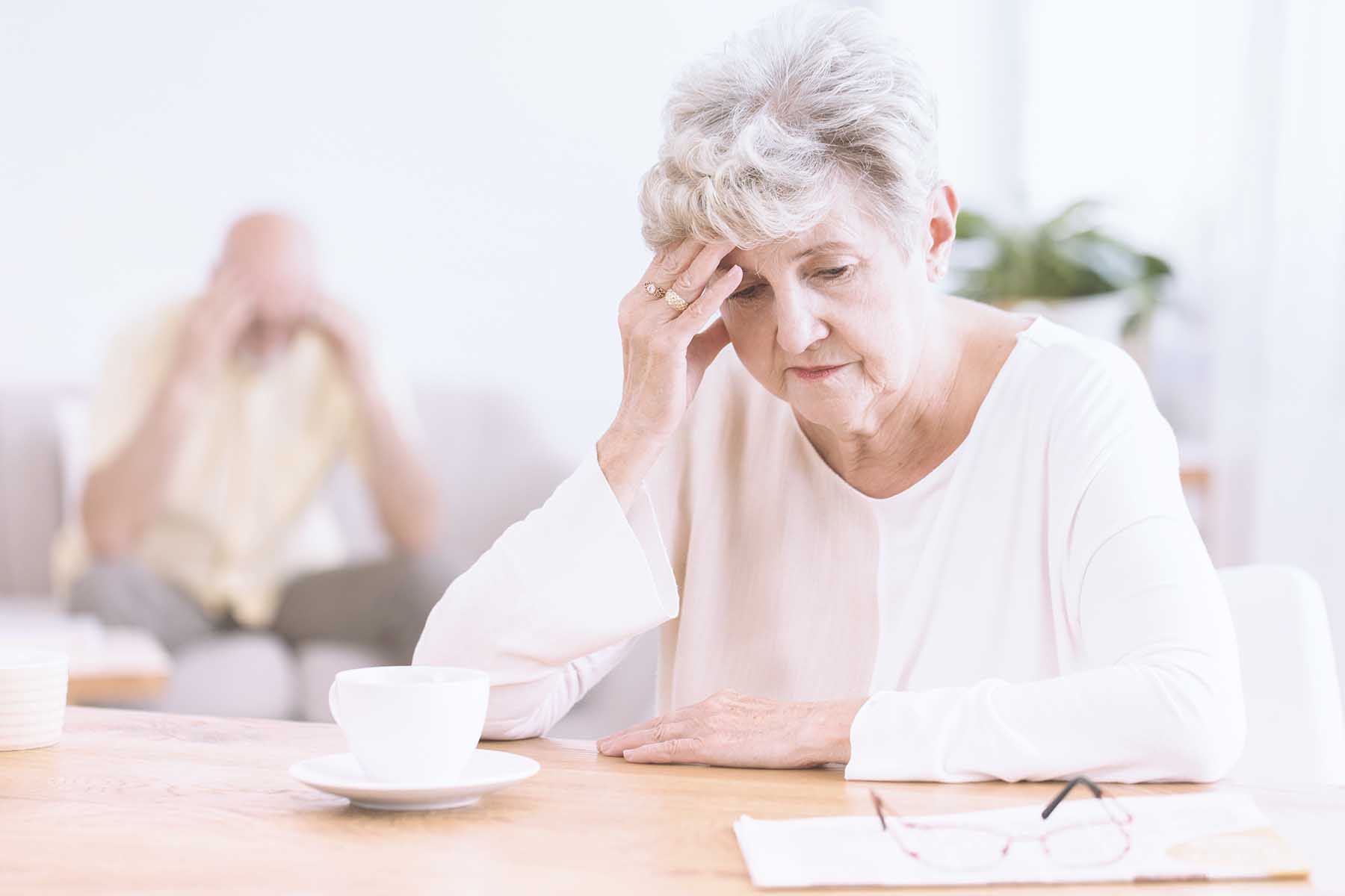 Dementia Symptoms and Behaviors Common in Seniors
