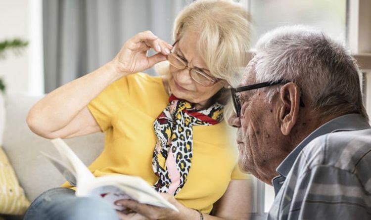 Dementia symptoms: Two early signs in vision include sight ...