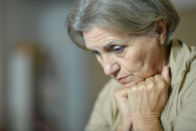 Do people with Alzheimers disease feel depressed?