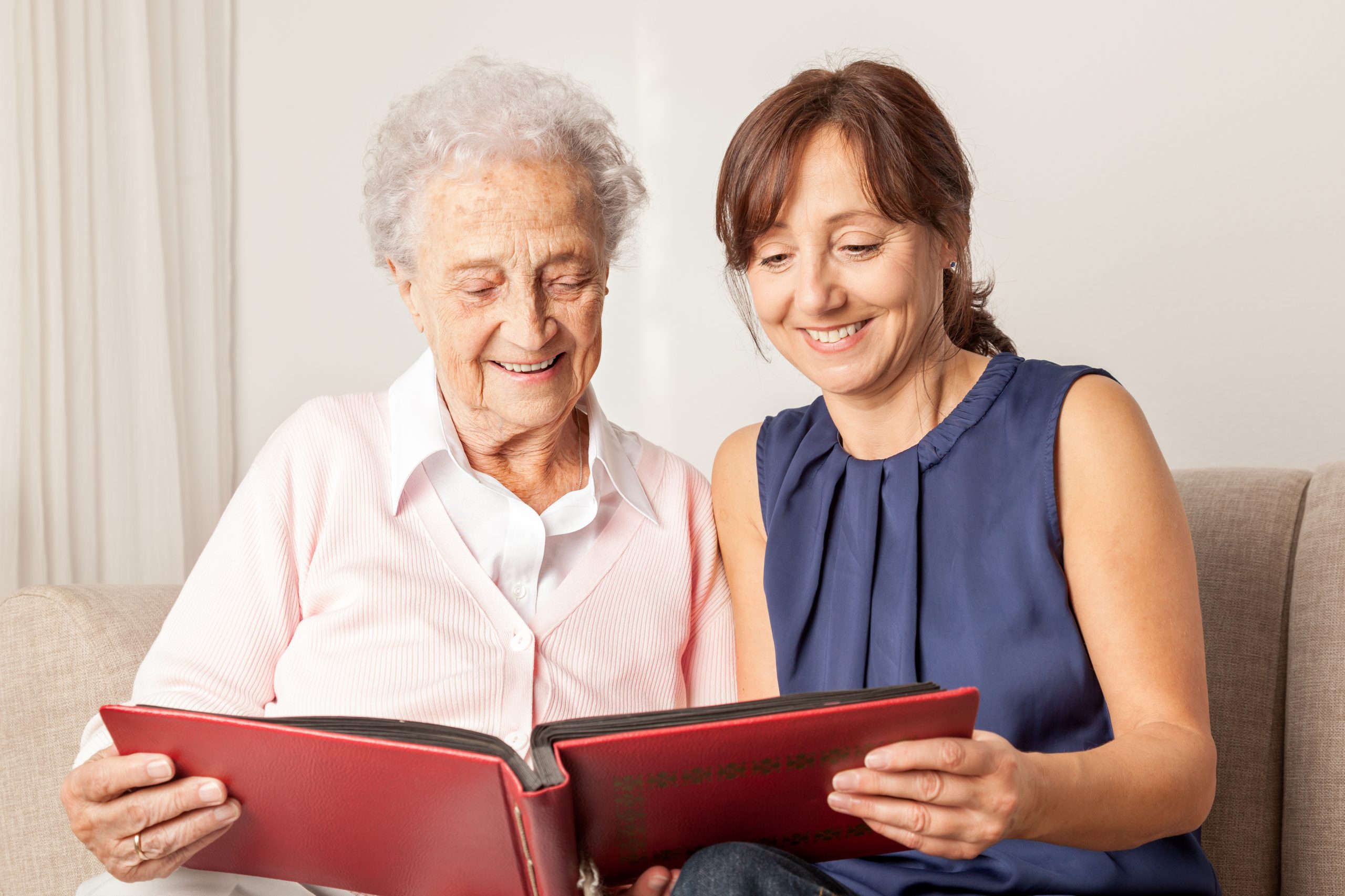 Four Steps for Caring for a Senior with Dementia ...