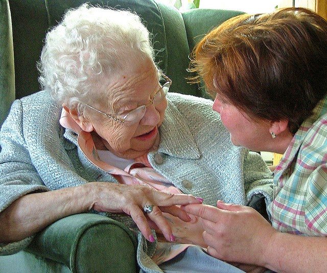 How To Effectively Communicate With People With Dementia