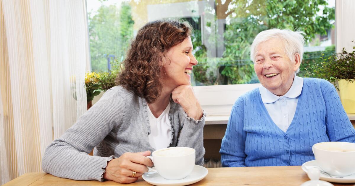 How to Talk to a Parent With Dementia