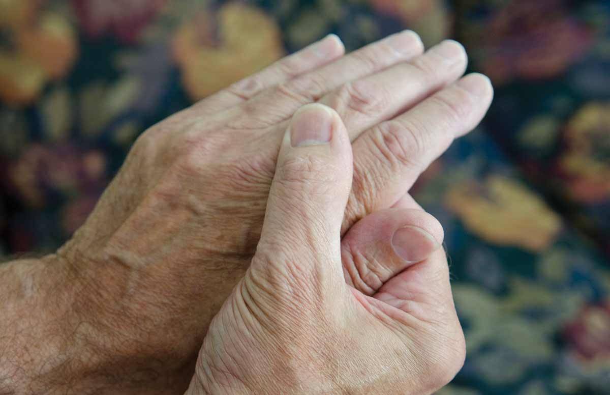 Signs Your Shaky Hands Are Due to Parkinson